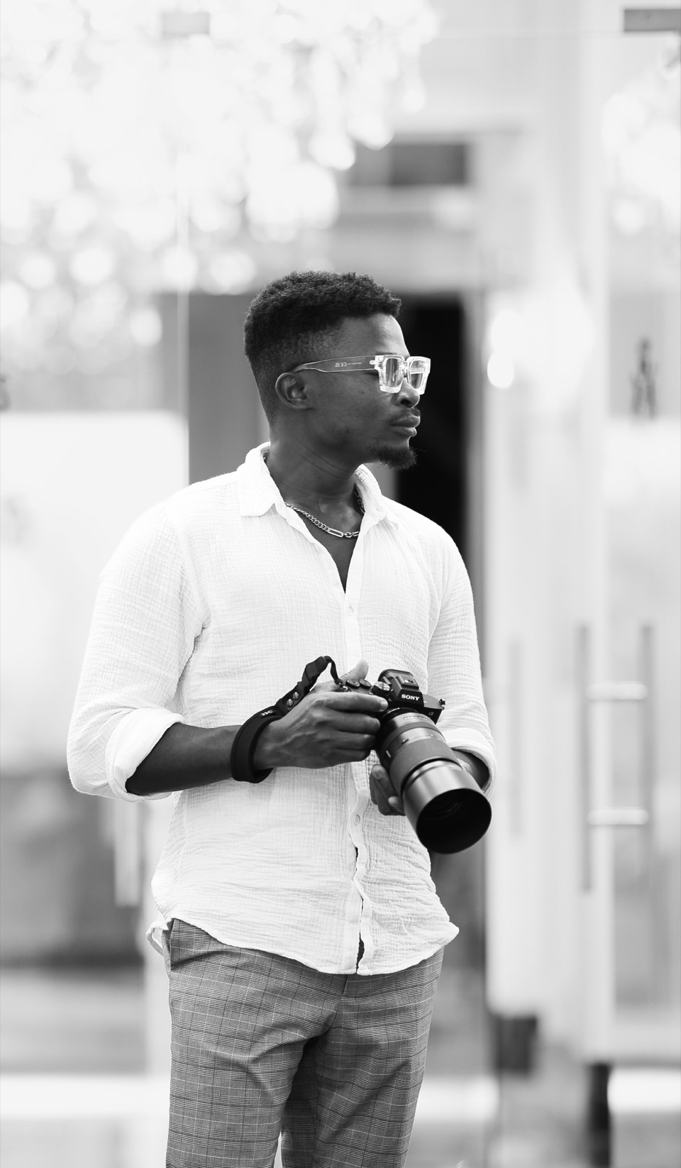Sylvain OGB, appareil photo en main
